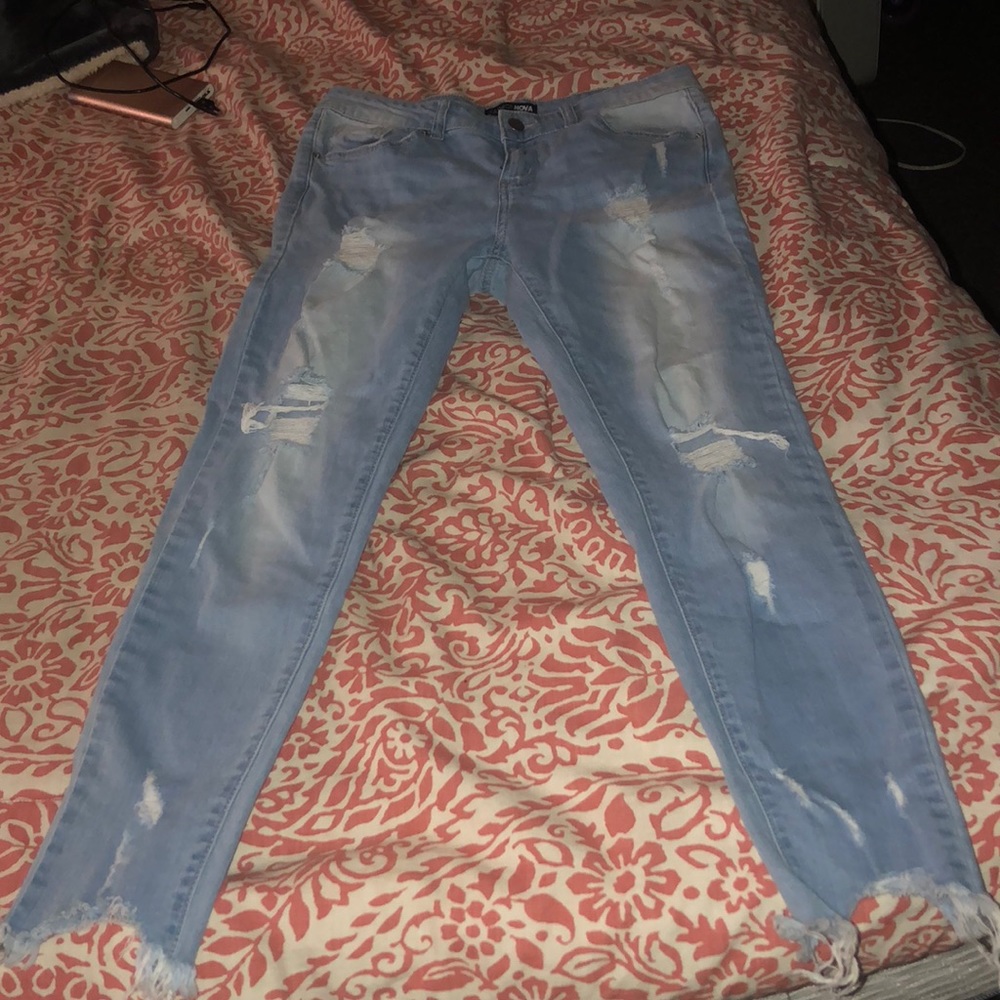 Fashion Nova distressed ankle jeans